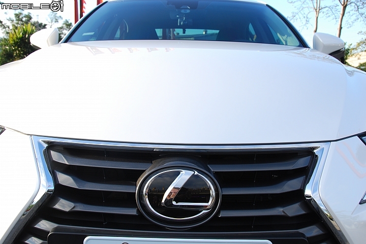 IS200T 開箱(0222新增三個月心得)一般頂級版長文