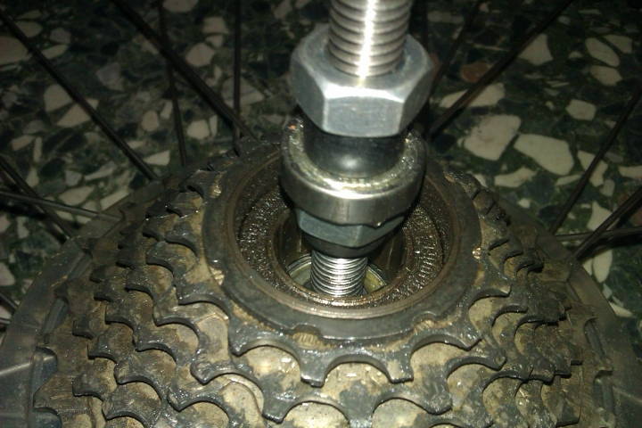 [DIY]鎖牙散珠後花鼓改「3培林」，這樣軸心能更耐重嘛？