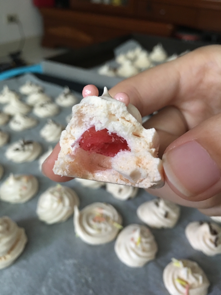惡搞廚房-新手菜鳥也能輕鬆上手的加料版法式蛋白霜餅乾