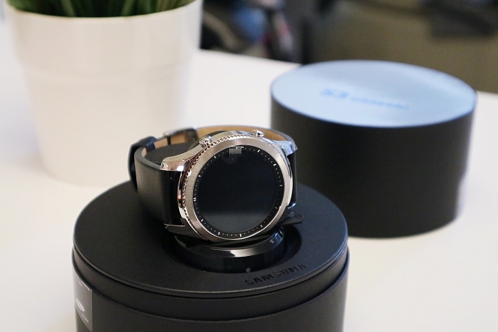 [開箱] SAMSUNG Gear S3 Classic