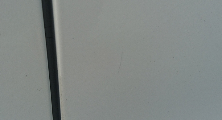 更新消息~開馬自達的車請小心駕駛別A到，因為原廠烤漆品質讓人崩潰~