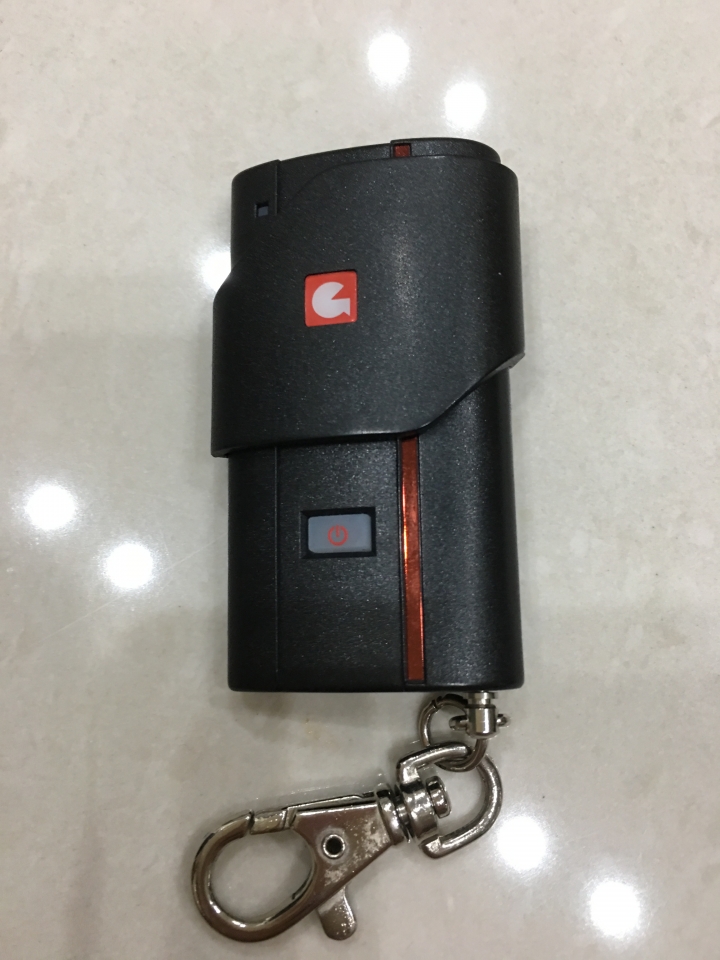 請問 格來得平板門遙控器怎麼複製?