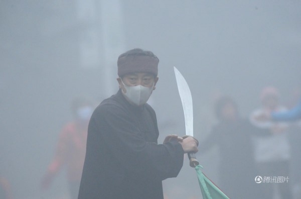 圖／網友嘆︰【用生命在鍛煉身體】中國11省市霧霾爆表
