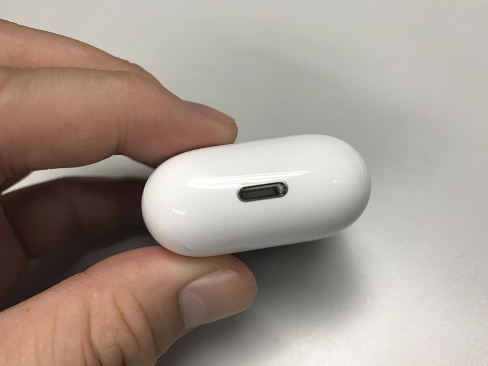 Apple AirPods 無線藍牙耳機開箱與心得