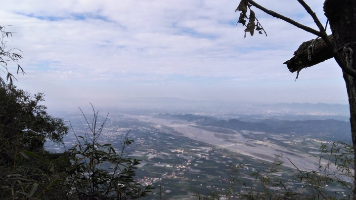 尾寮山