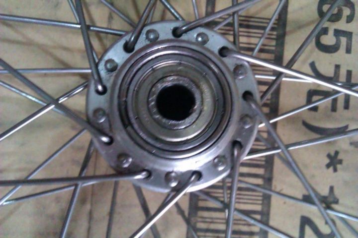 [DIY]鎖牙散珠後花鼓改「3培林」，這樣軸心能更耐重嘛？