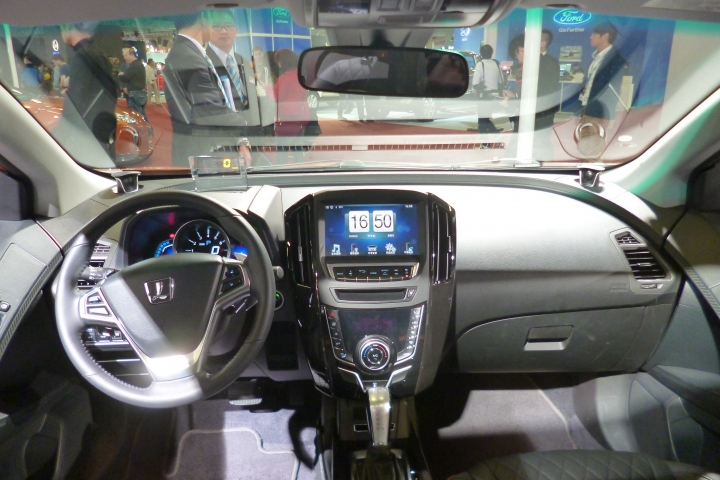 看完M7再看Sienta..完全不能比阿-附HRV vs U6心得