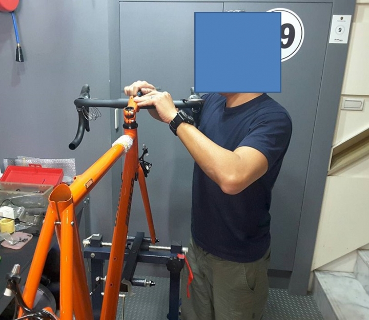 我的訂製鋼管車..... Barco