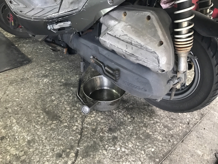 FK RS10W40換油開箱+使用感覺分享