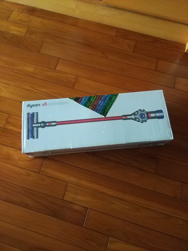 Dyson V8 animalpro 簡單開箱&分享