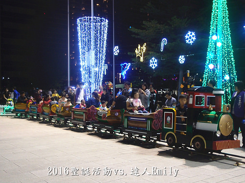 【台中景點】2016一網打盡之聖誕懶人包~勤美誠品/金典酒店/台中市政府(免費入場喔!)