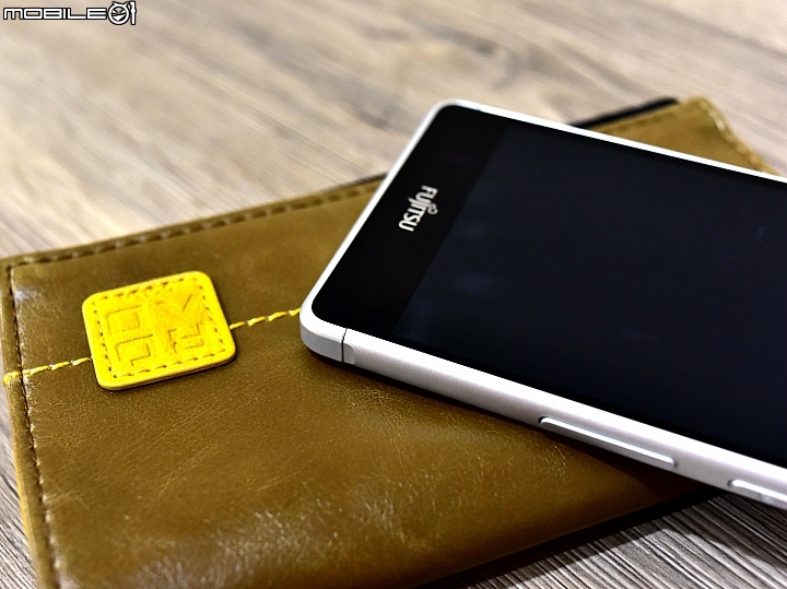 FUJITSU arrows M03