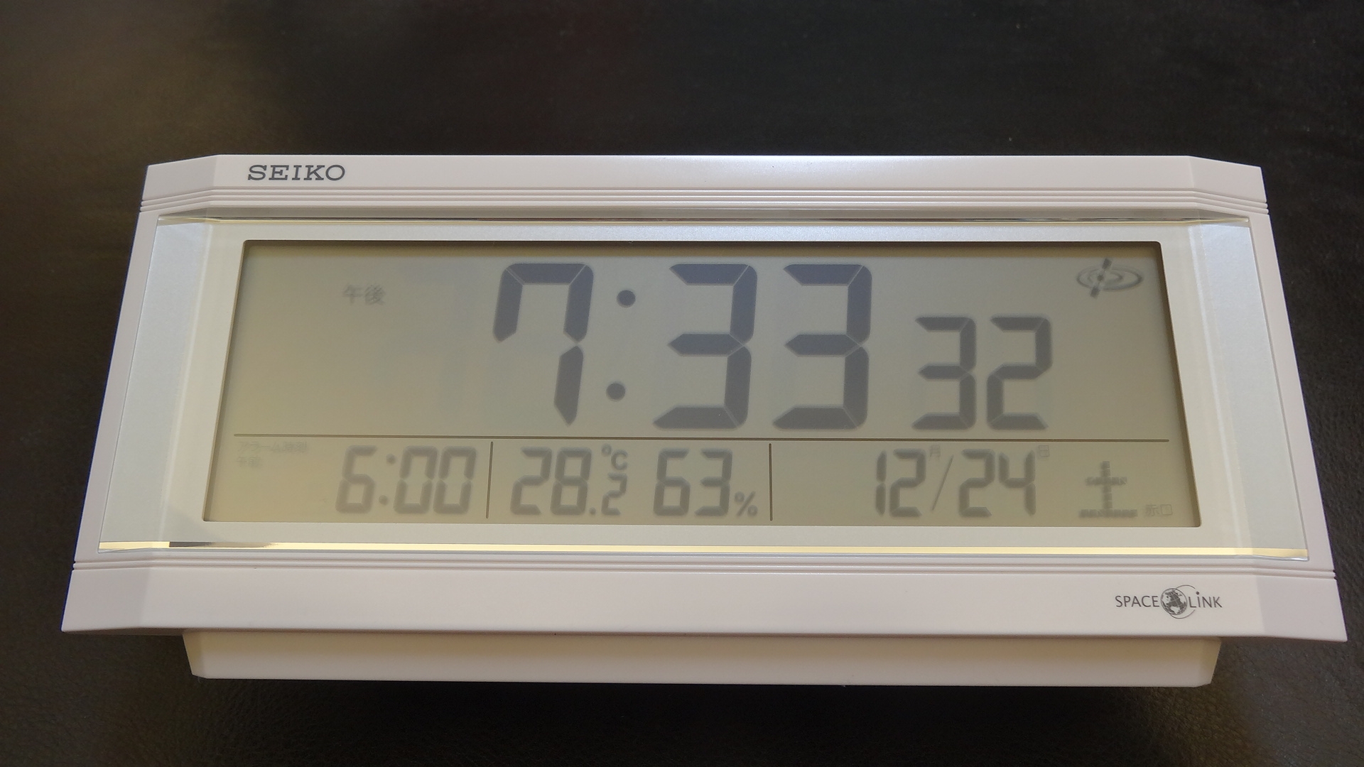 [開箱]SEIKO GP501W 桌上型GPS衛星電波鬧鐘 GP205K GP216W 壁掛型GPS衛星電波鐘