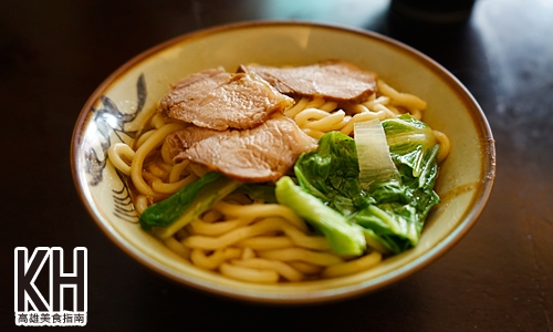 高雄岡山美食推薦《金湯園麵食館》古早味平價牛肉拉麵