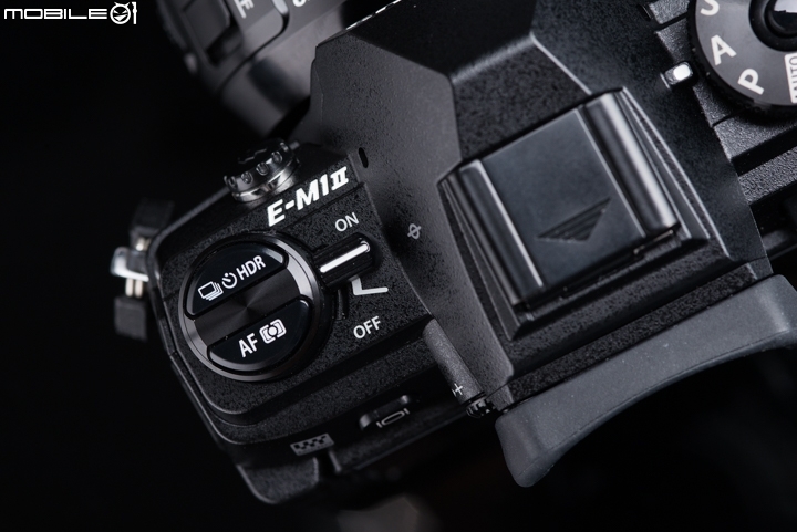 樹立難以超越的標準 Olympus OM-D E-M1 MarkII