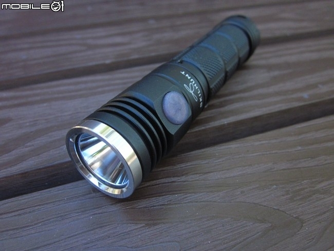 SKILHUNT DS21 HI  親民18650 EDC