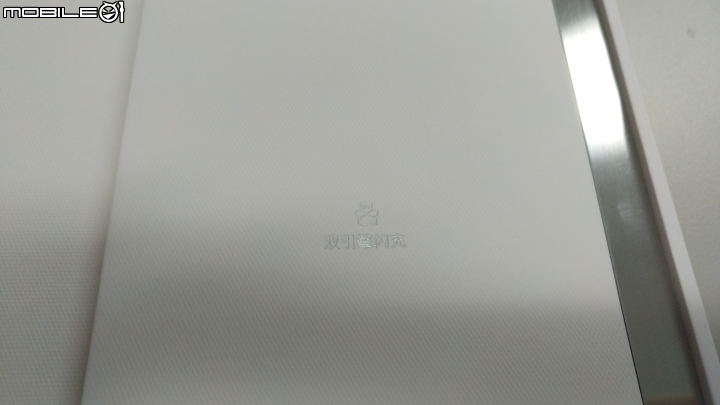 [開箱]VIVO XPLAY6 四曲面螢幕 6GB+128GB / 4G+3G雙卡雙待 簡單分享~