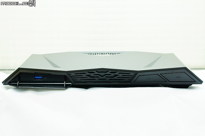 ASUS RT-AC88U 不專業開箱及使用心得