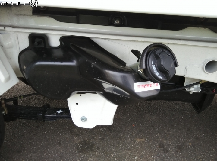 Suzuki super carry開箱(更新第一次保養費用)