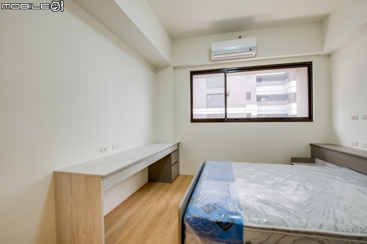 單身住宅，首購首開箱，一個人也要過的好 !  黑白灰極簡宅