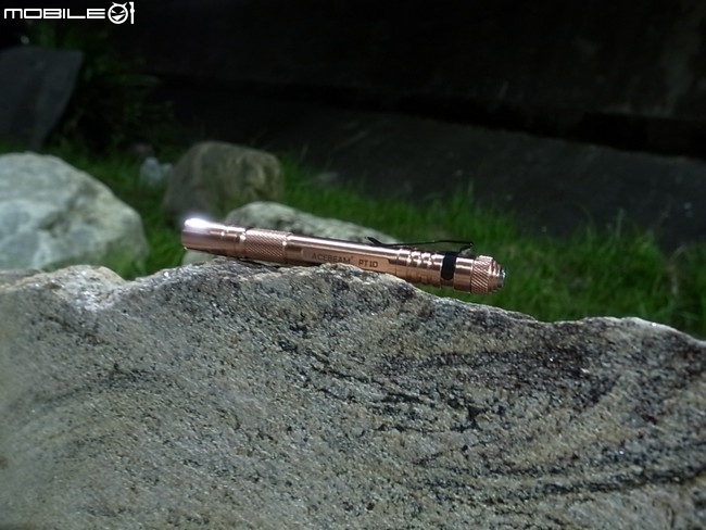ACEBEAM  PT10  2aaa 銅製玫瑰金筆筒
