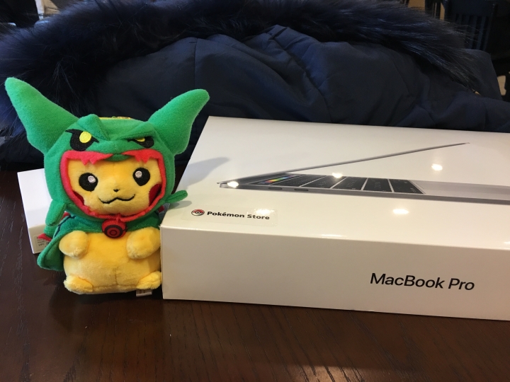 <銀座>2016 MacBook Pro with touch bar(美式鍵盤)開箱，日本購買心得