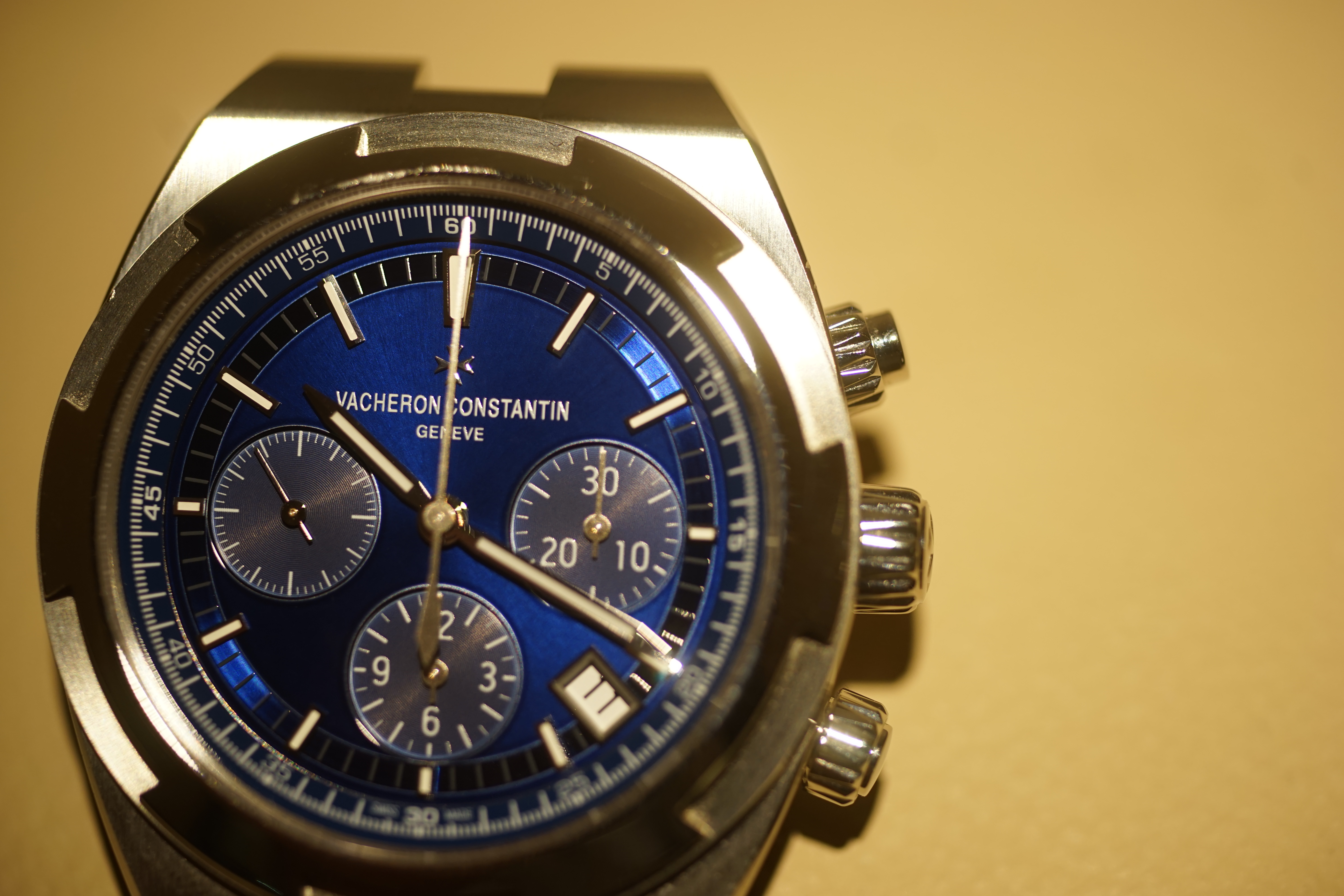 【開箱】三個願望一次滿足：江詩丹頓Vacheron Contantin縱橫四海 Overseas計時碼錶