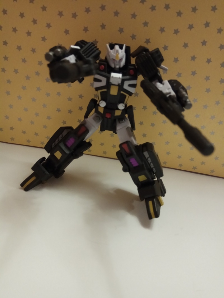 [變形金剛]開箱文 鐵工廠 IF-EX 16N 夜鶯& IF-EX 17L甩尾 EX 17S 死鎖  傳奇級 變形金剛介紹文21