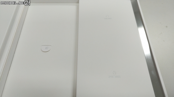 [開箱]VIVO XPLAY6 四曲面螢幕 6GB+128GB / 4G+3G雙卡雙待 簡單分享~