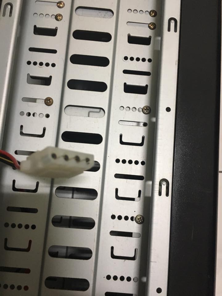 華擎 980DE3 cpu 接頭燒掉