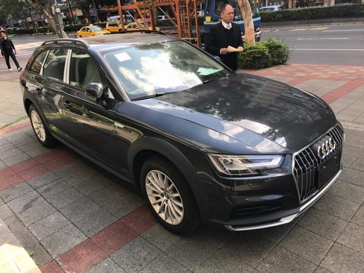 Audi A4 Allroad車照流出