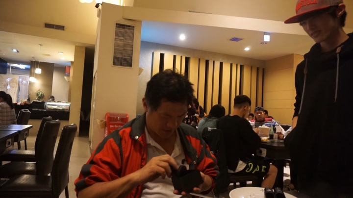[非專業開箱] 老爸的生日禮物 Iron 883