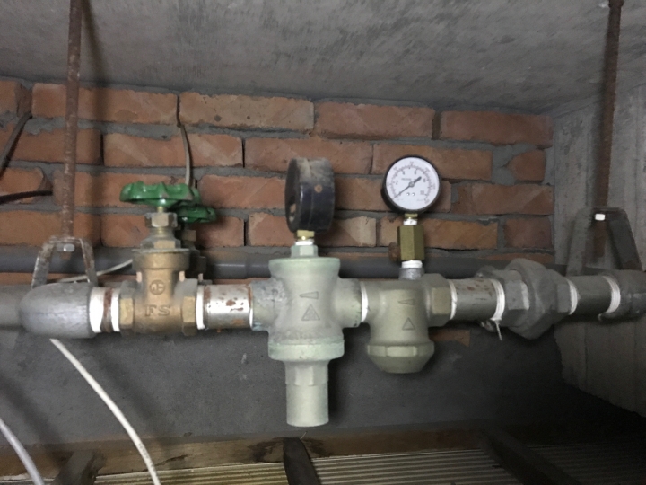 熱水器時好時壞不清楚是不是水壓的問題有沒有水電高手能幫忙看一下呢?