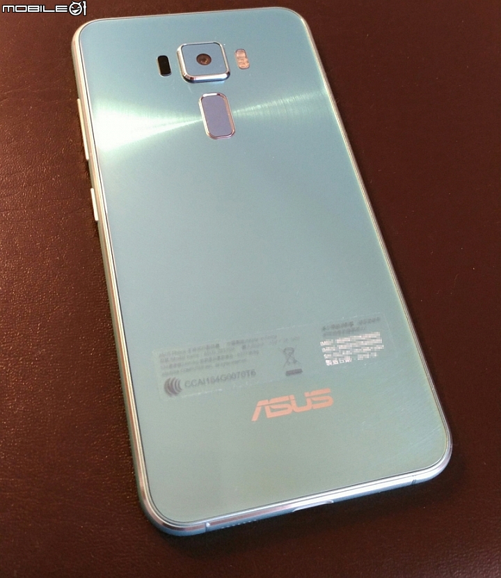  閃亮亮 ZenFone 3 限量湖水藍，終於等到了