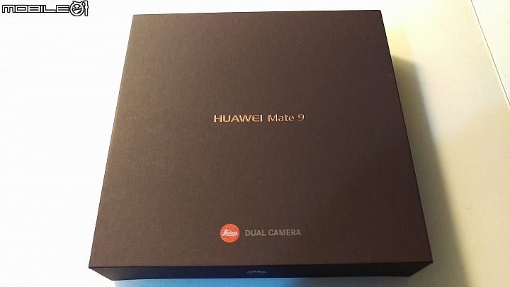 Huawei M9 開箱文 _ 陶瓷白入手