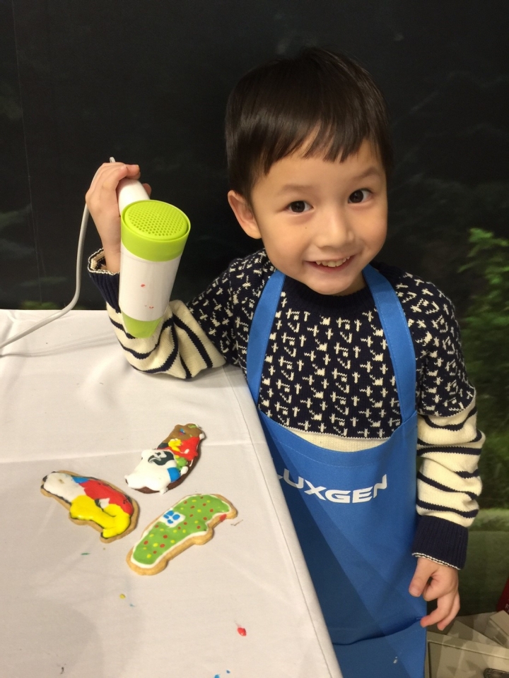 大推~Luxgen genius+ 展間好玩耶！！