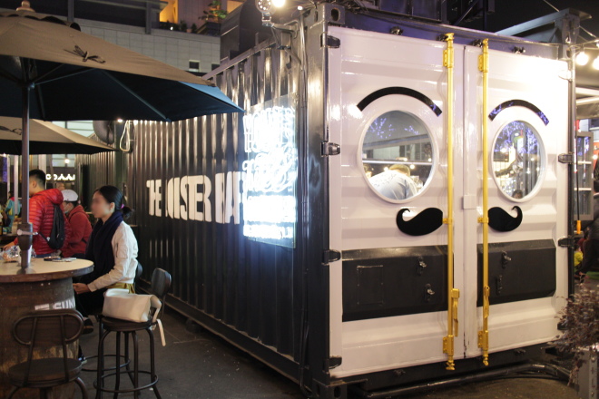 台北信義區│捷運101世貿站_【COMMUNE A7貨櫃市集】好吃好逛又好拍!