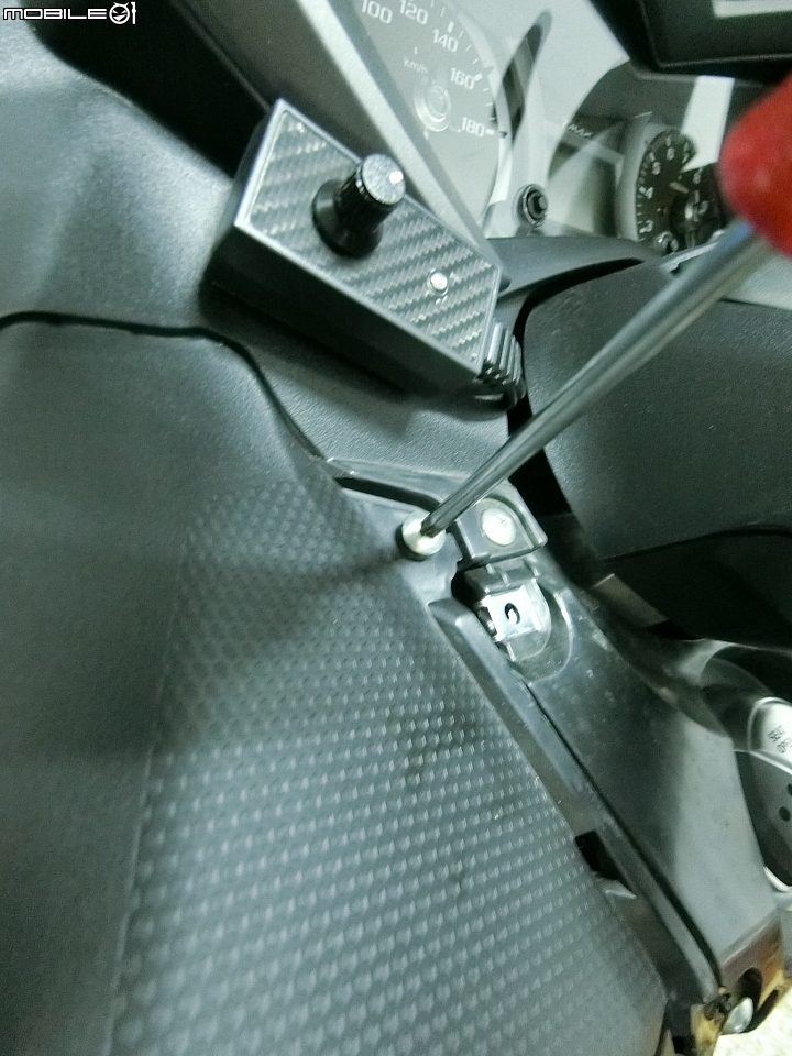TMAX530 DIY開箱安裝 獵豹 TireOne Plus 三合一 胎壓偵測器