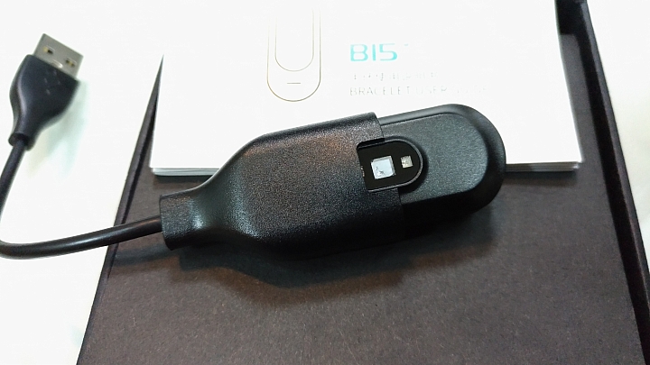 B15P血壓心率手環 (千萬別買!!!)