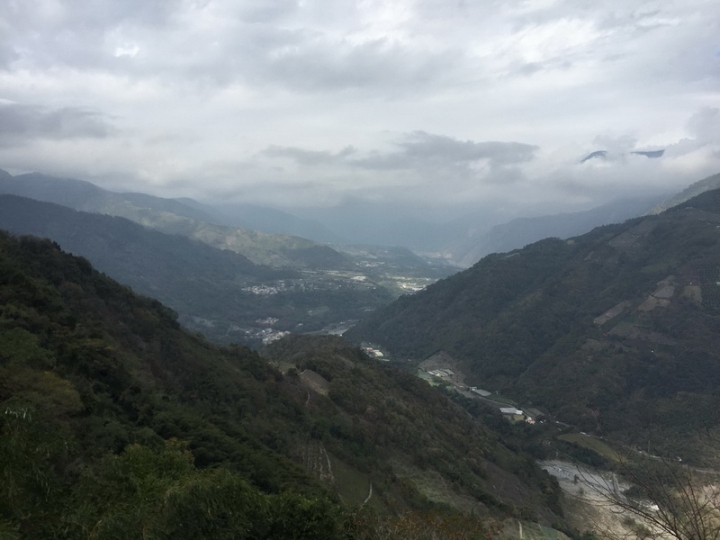 新中橫塔塔加RAV4車宿遊記