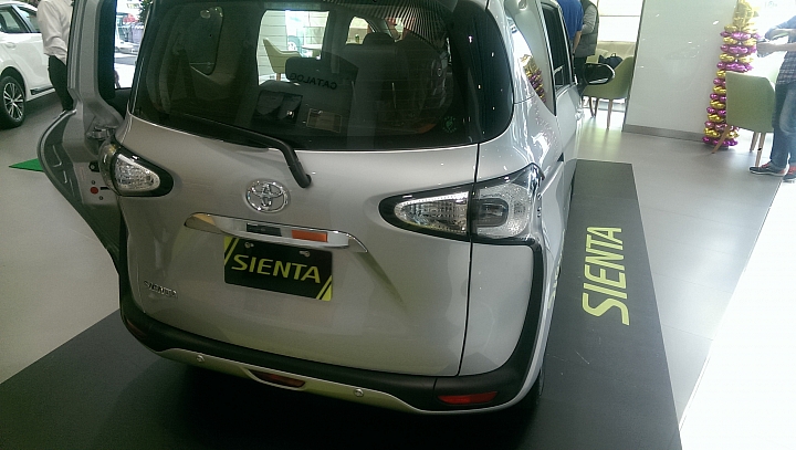 【新世代休旅 TOYOTA SIENTA】試駕會心得分享