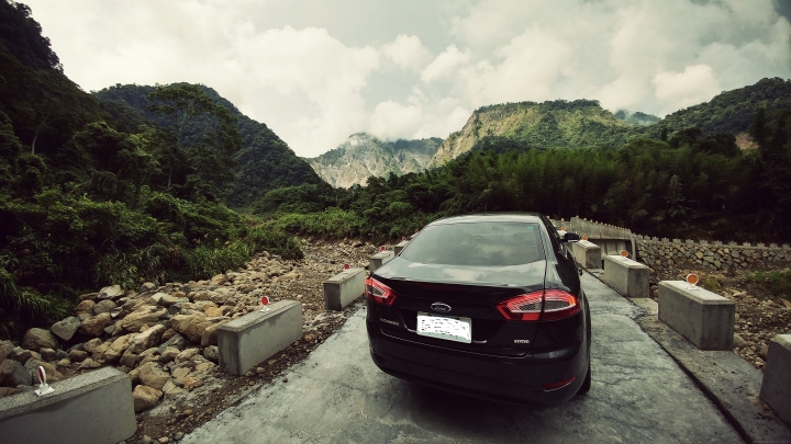 只談心不上床，那不是愛情，頂多是交情 。