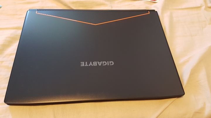 AERO 14 GTX1060 版本開箱