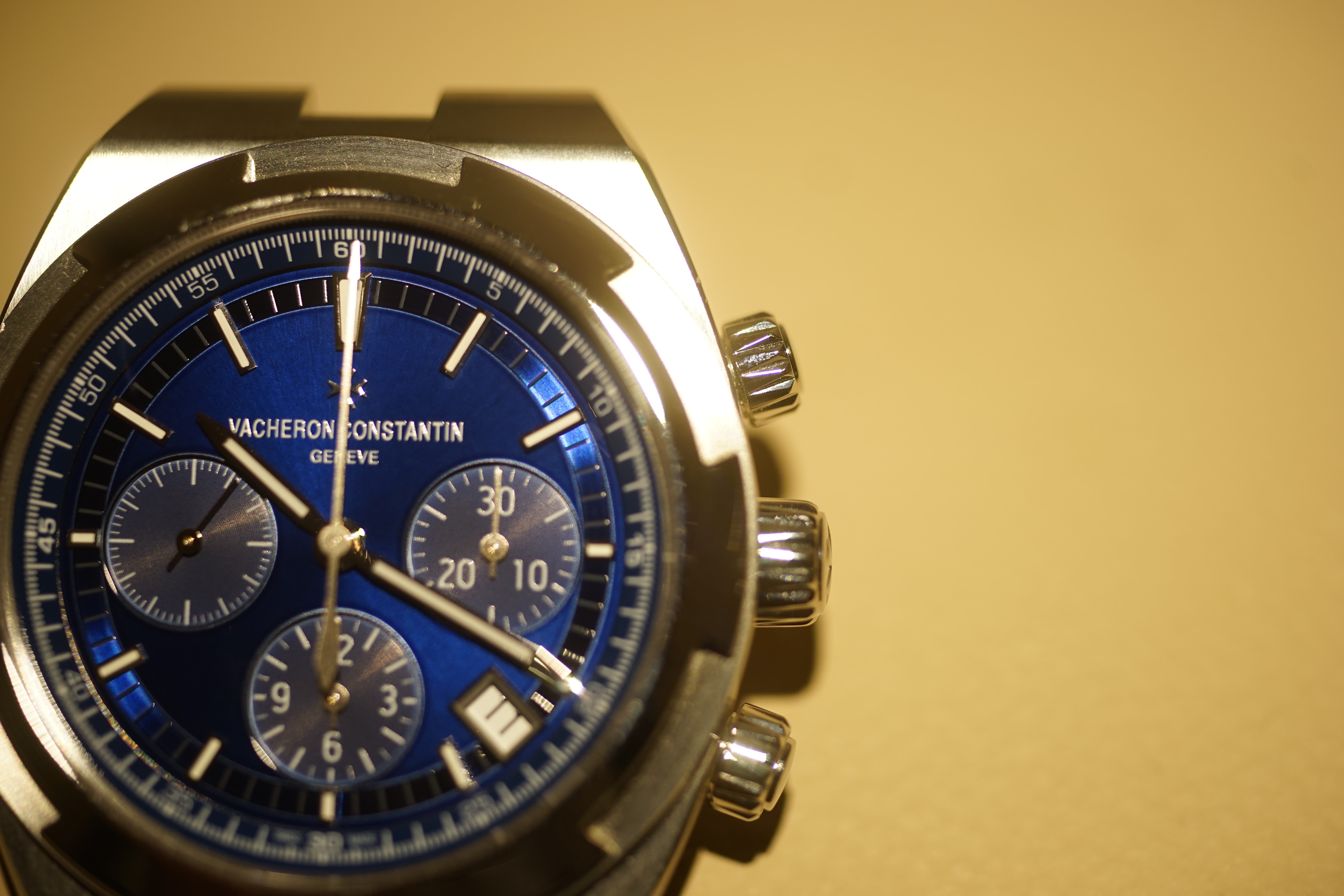 【開箱】三個願望一次滿足：江詩丹頓Vacheron Contantin縱橫四海 Overseas計時碼錶