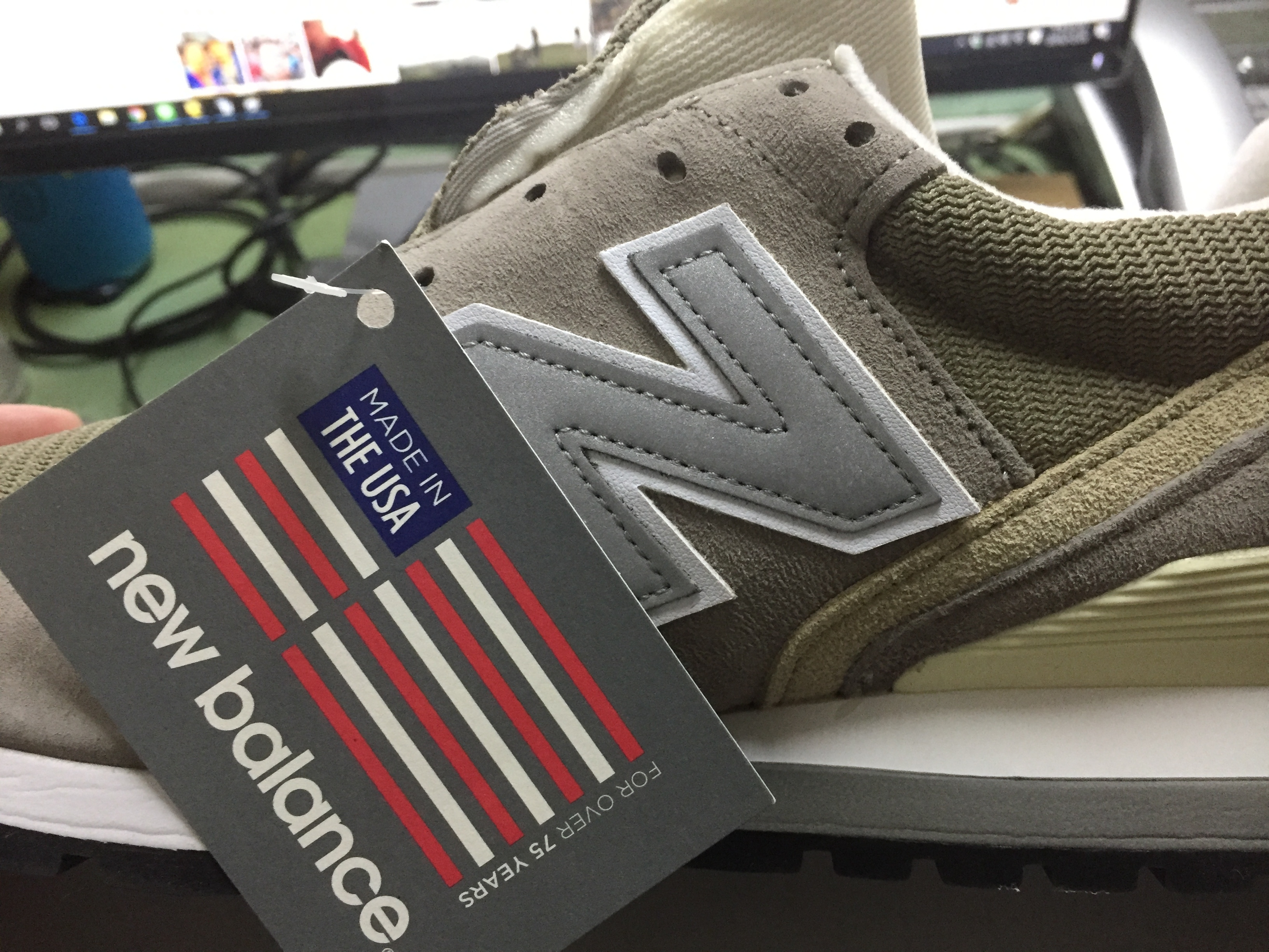 這雙 New Balance M996GY  是否是真品