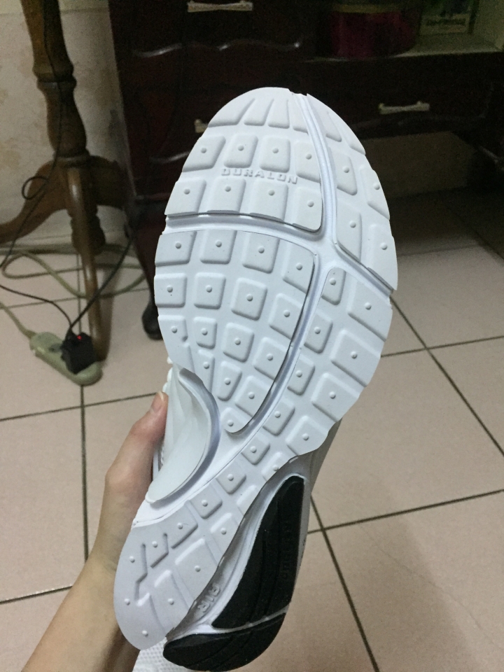 這雙NIKE是否正品