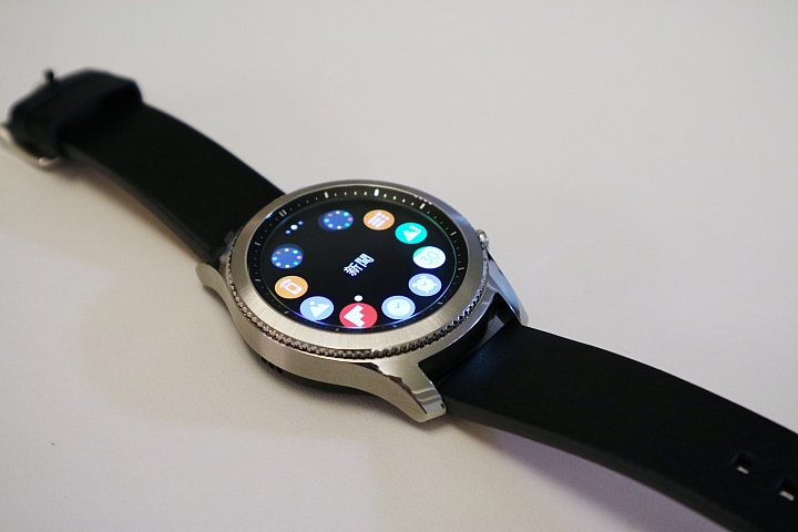 [開箱] SAMSUNG Gear S3 Classic
