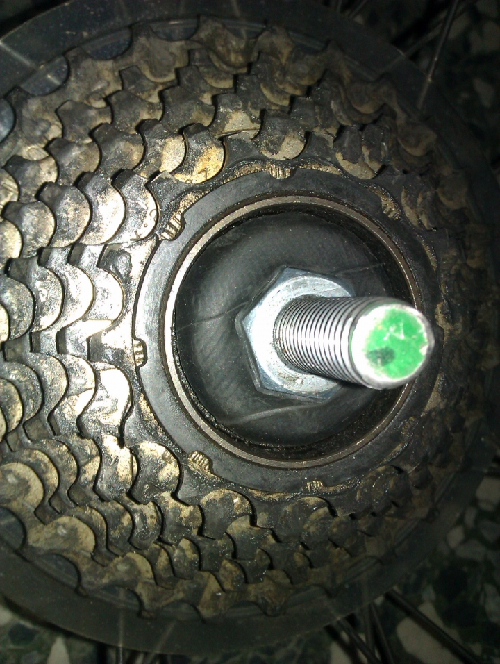 [DIY]鎖牙散珠後花鼓改「3培林」，這樣軸心能更耐重嘛？