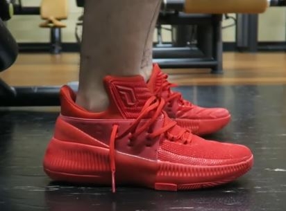 Adidas Lillard 3 登場!!!
