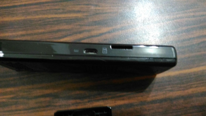 陸牌:摩方Intel四核Z8350微型迷你電腦主機Win10 64位電腦棒64G+4G內存 開箱文